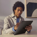 Apple 13-inch iPad Pro (M4) WiFi 1TB with Standard glass - Space Black (2024) - imagine 7