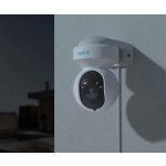 Camera de supraveghere Reolink  E1 Outdoor Pro; E SERIES E560 Senzor: 1/2.8" CMOS Rezolutie video: 8 Megapixeli (3840X2160 pixeli) Cadre/secunda: 20 FPS Lentila varifocala:  2.8mm-8mm Diafragma: F1.6 Unghi de vizualizare: orizontal: 94° ~ 50°/ vertical: 53° ~ 30° Distanta iluminator IR: 12 m Numar