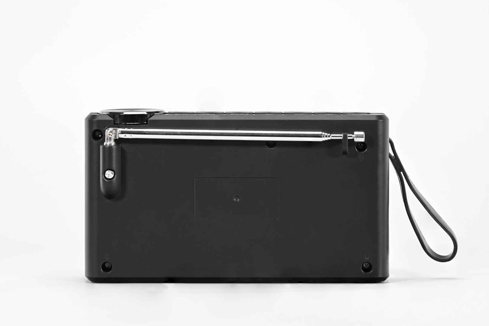 overlay_ce1b57620860f3fc8da9836a3b732454 Radio cu ceas Akai APR-600 cu baterii 3x AAA, bluetooth 5.0, 0.8W, negru - imagine 1